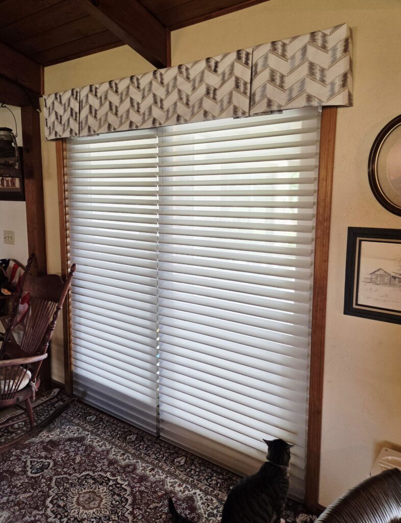 PATTERENED VALANCE