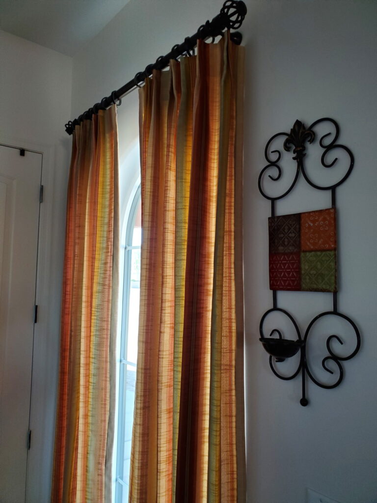 HANGING DRAPERY 1